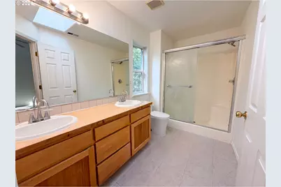 8348 SE 140th Ct, Portland, OR 97236 - Photo 6