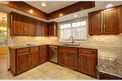 10216 SE 15th St, Vancouver, WA 98664 - Photo 10