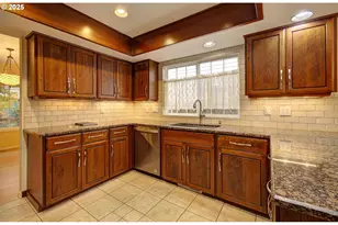 10216 SE 15th St, Vancouver, WA 98664 - Photo 10