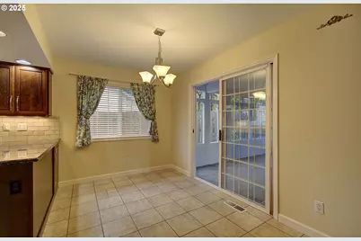 10216 SE 15th St, Vancouver, WA 98664 - Photo 12