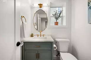 718 W 19th St, Vancouver, WA 98660 - Photo 18