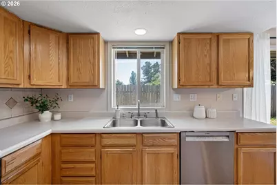 3843 Souza St, Eugene, OR 97402 - Photo 18