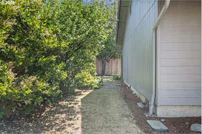 3843 Souza St, Eugene, OR 97402 - Photo 34