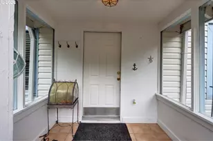 460 Alameda Ave, Astoria, OR 97103 - Photo 8