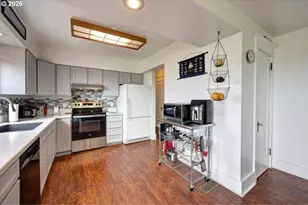 460 Alameda Ave, Astoria, OR 97103 - Photo 12
