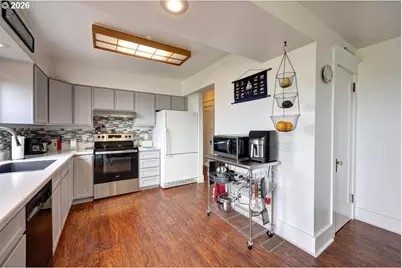 460 Alameda Ave, Astoria, OR 97103 - Photo 8