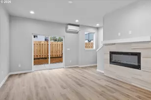 2469 NW 1st Dr, Gresham, OR 97030 - Photo 10