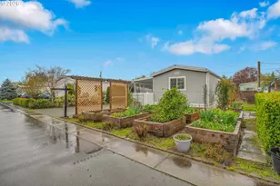 1220 NE Knowles Dr, Vancouver, WA 98685 - Photo 2