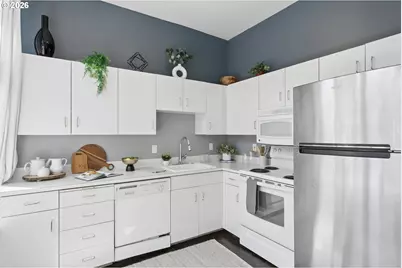 618 NW 12th Ave #217, Portland, OR 97209 - Photo 14