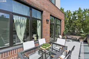 618 NW 12th Ave, Portland, OR 97209 - Photo 24
