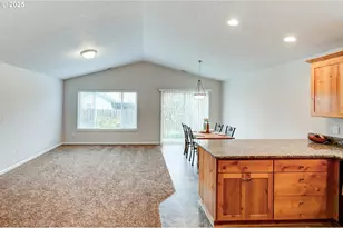 482 SE Isenberg St, Dallas, OR 97338 - Photo 18