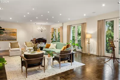 1616 S Greenwood Rd, Portland, OR 97219 - Photo 8