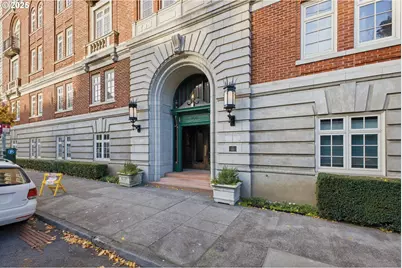 2015 NW Flanders St #214, Portland, OR 97209 - Photo 4