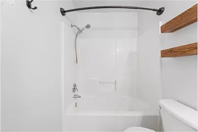 15820 NE Beech St, Portland, OR 97230 - Photo 24