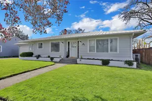 1355 Juniper St, Junction City, OR 97448 - Photo 4