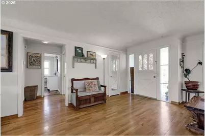 1355 Juniper St, Junction City, OR 97448 - Photo 6