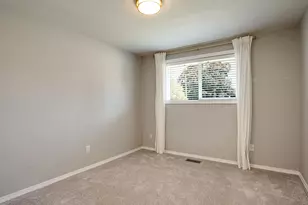4667 NW Tumalo Ct, Portland, OR 97229 - Photo 20
