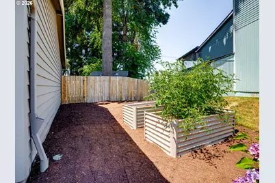 4667 NW Tumalo Ct, Portland, OR 97229 - Photo 28