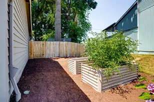 4667 NW Tumalo Ct, Portland, OR 97229 - Photo 28