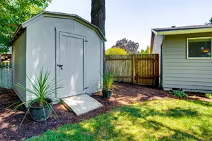 4667 NW Tumalo Ct, Portland, OR 97229 - Photo 26