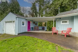 8625 SW 10th Ave, Portland, OR 97219 - Photo 2