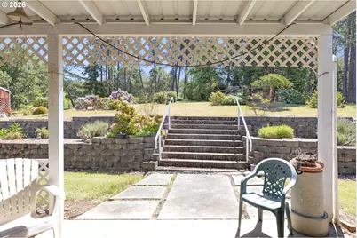 3301 Colonial Rd, Roseburg, OR 97471 - Photo 32