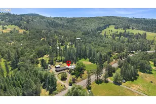 3301 Colonial Rd, Roseburg, OR 97471 - Photo 2