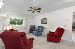 3301 Colonial Rd, Roseburg, OR 97471 - Photo 16