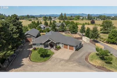 5670 SE Riverside Dr, McMinnville, OR 97128 - Photo 2