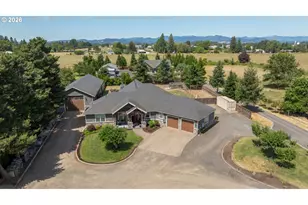 5670 SE Riverside Dr, McMinnville, OR 97128 - Photo 2