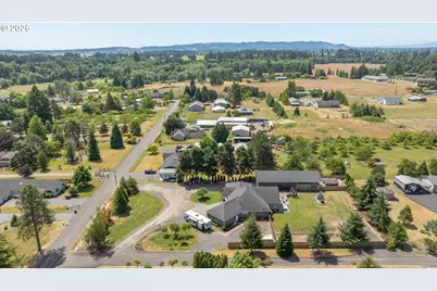 5670 SE Riverside Dr, McMinnville, OR 97128 - Photo 46