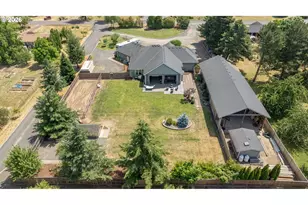 5670 SE Riverside Dr, McMinnville, OR 97128 - Photo 28