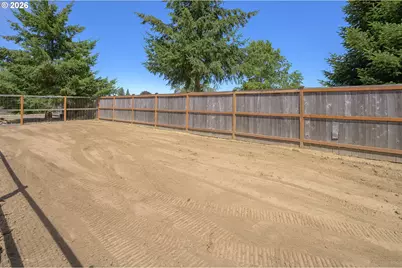 5670 SE Riverside Dr, McMinnville, OR 97128 - Photo 38