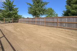 5670 SE Riverside Dr, McMinnville, OR 97128 - Photo 38