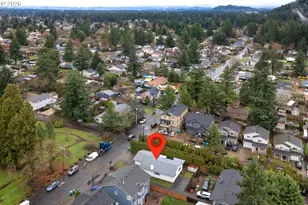 13834 SE Center St, Portland, OR 97236 - Photo 28