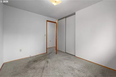 13834 SE Center St, Portland, OR 97236 - Photo 20