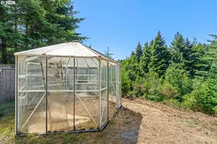 95496 Hwy 42, Coos Bay, OR 97420 - Photo 14