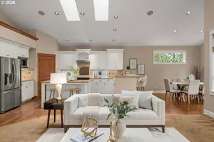 12932 SW Sevilla Ave, Portland, OR 97223 - Photo 10