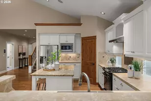 12932 SW Sevilla Ave, Portland, OR 97223 - Photo 14