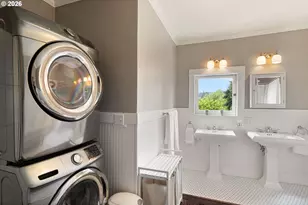 1060 W 17th Ave, Eugene, OR 97402 - Photo 32