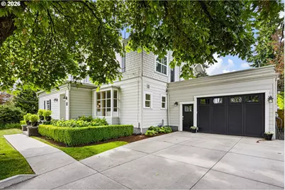 1060 W 17th Ave, Eugene, OR 97402 - Photo 2