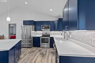 2579 Pony Creek Rd, North Bend, OR 97459 - Photo 12