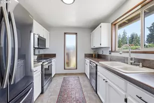 102 Sherwood Ln, Castle Rock, WA 98611 - Photo 10
