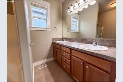 39570 Wall St, Sandy, OR 97055 - Photo 8