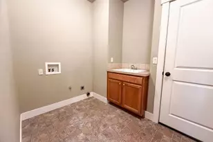 39570 Wall St, Sandy, OR 97055 - Photo 10