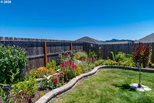 836 Durham Ave, Sutherlin, OR 97479 - Photo 44