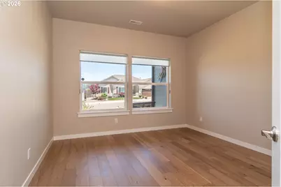 836 Durham Ave, Sutherlin, OR 97479 - Photo 8
