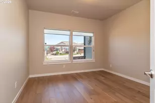 836 Durham Ave, Sutherlin, OR 97479 - Photo 8