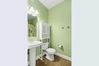 340 NE 7th St, Dufur, OR 97021 - Photo 16