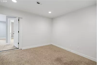 340 NE 7th St, Dufur, OR 97021 - Photo 18